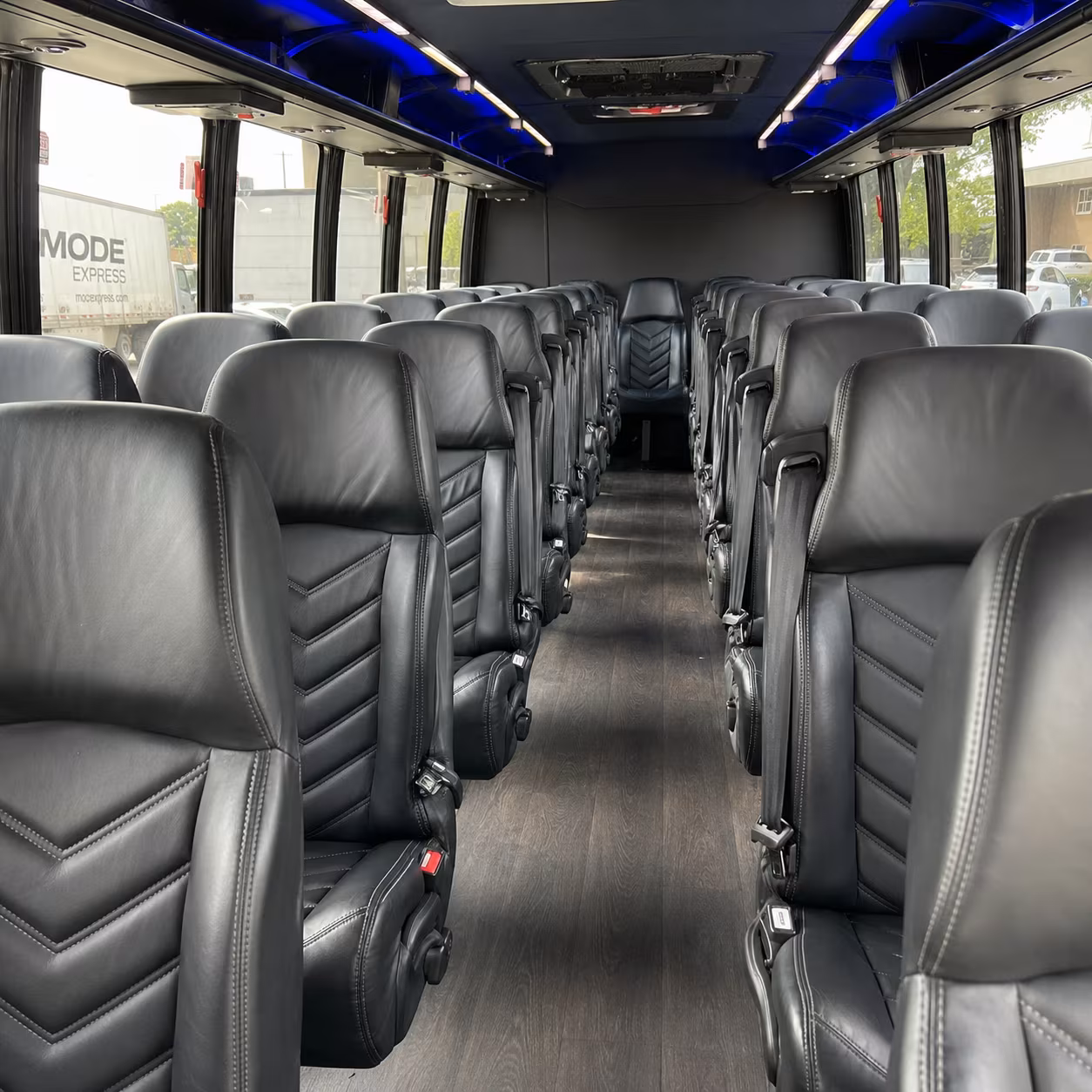 find the perfect transportation for your next airport transfer 4