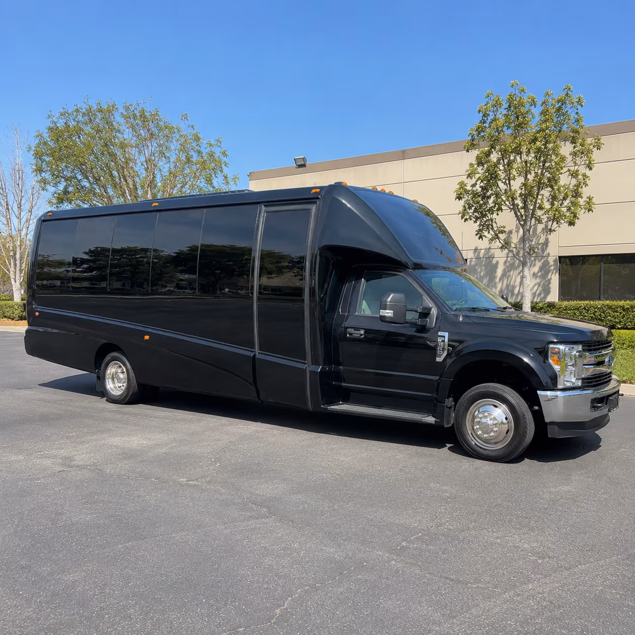 shuttle buses from vancouver to seattle tacoma international airport sea