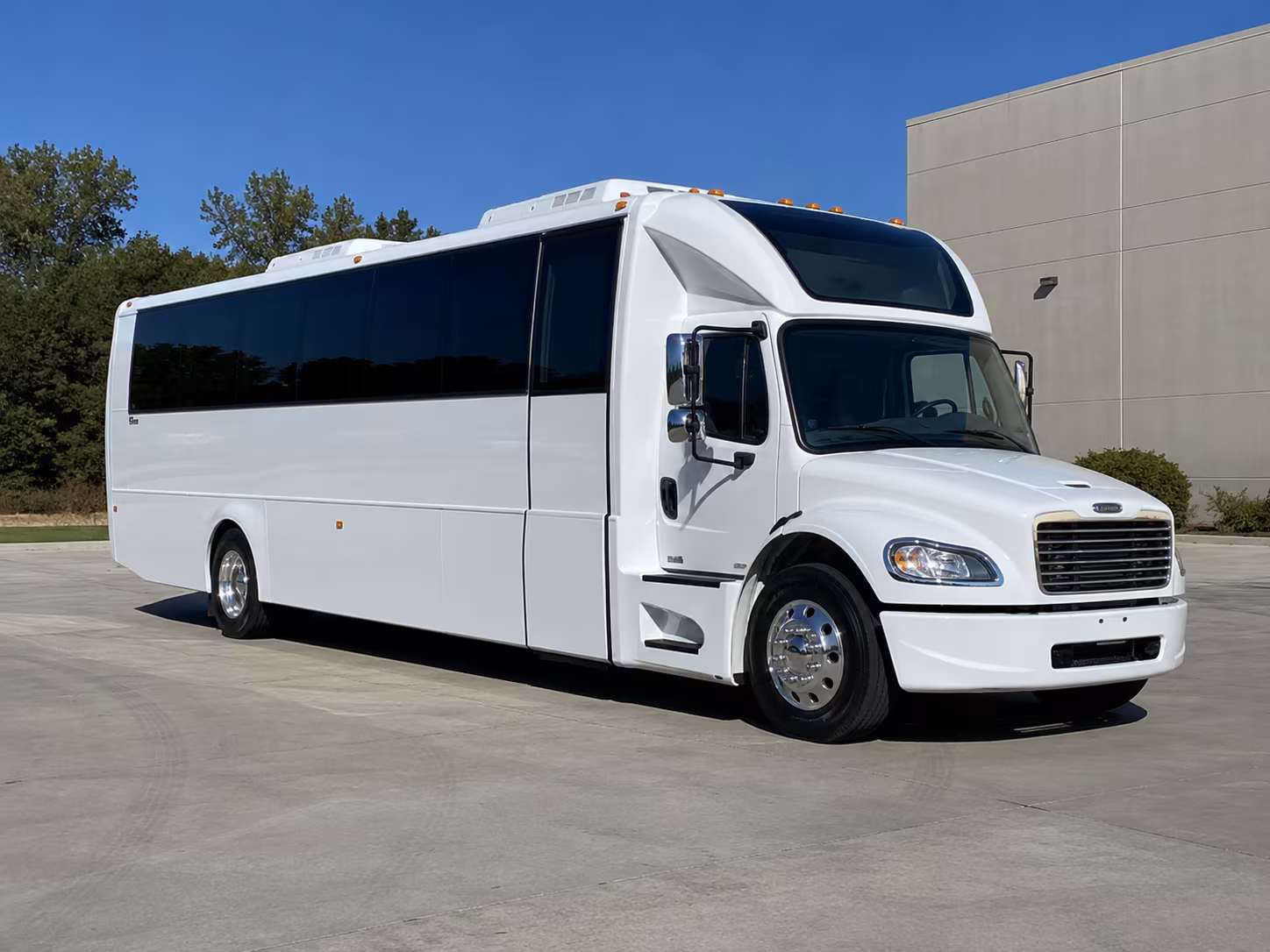 vancouver 28 passenger party bus