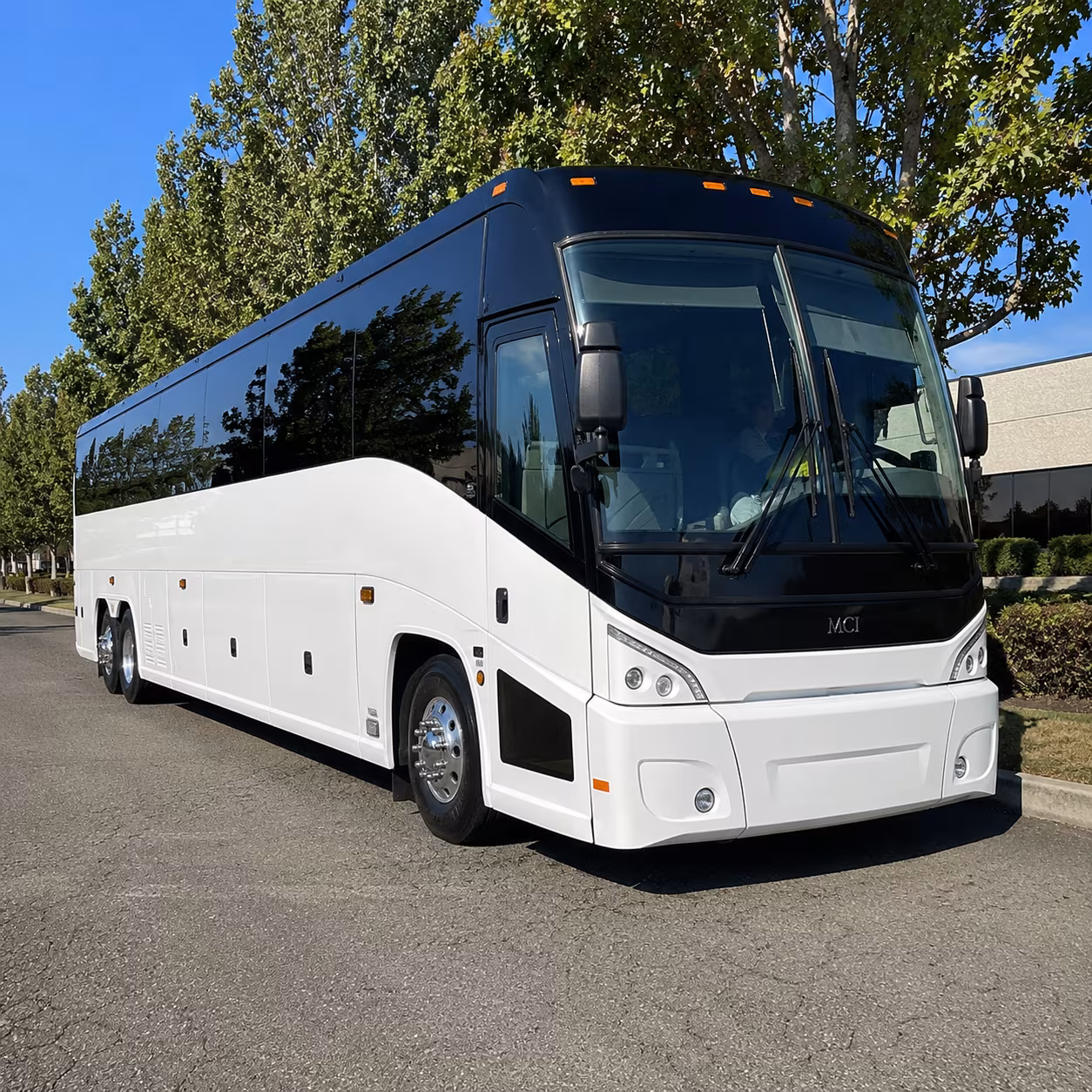 vancouver 50 passenger charter bus