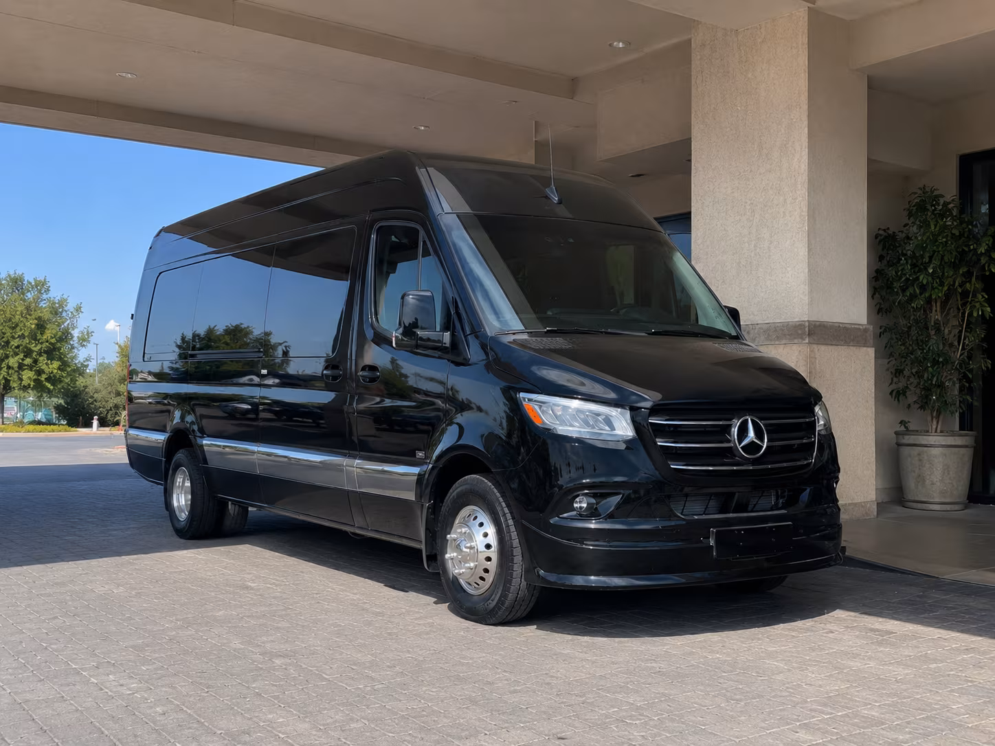 vancouver sprinter van with driver